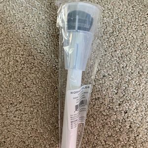 New foundation brush